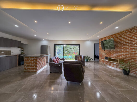 Casa Campestre en venta en Caluce Palmira con rio