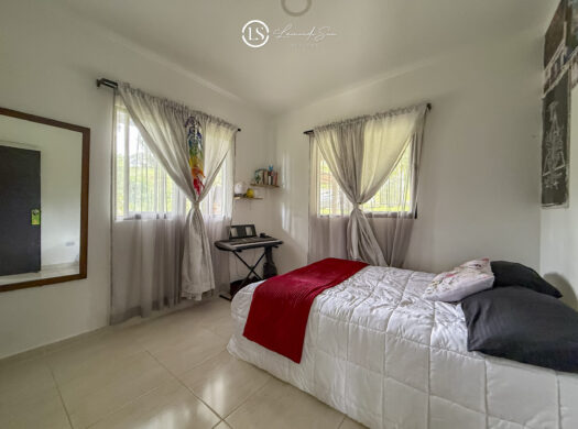 Casa Campestre en venta en Caluce Palmira con rio