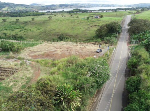 Lote Campestre en Venta cerca del Lago Calima con Nacimiento de Agua – 3.000 m² de Exclusividad