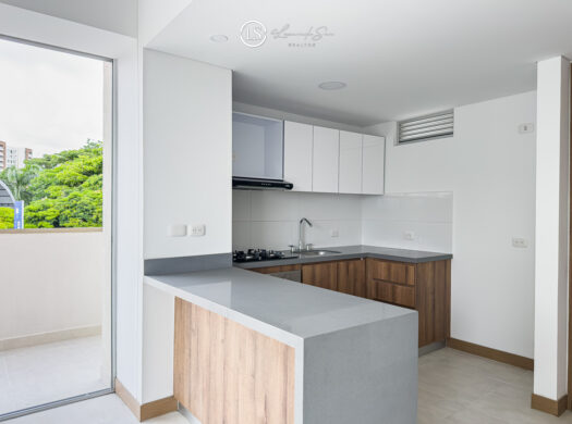 Apartamento en venta en Palmira frente al centro comercial Llanogrande con balcón de 35 m² único en la unidad