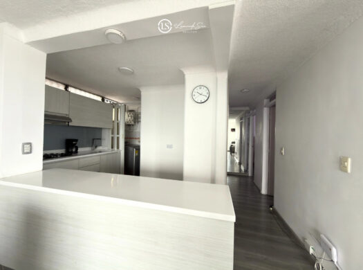 Apartamento en Venta en Colseguros Cali. Piso 14