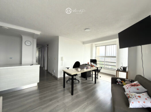 Apartamento en Venta en Colseguros Cali. Piso 14